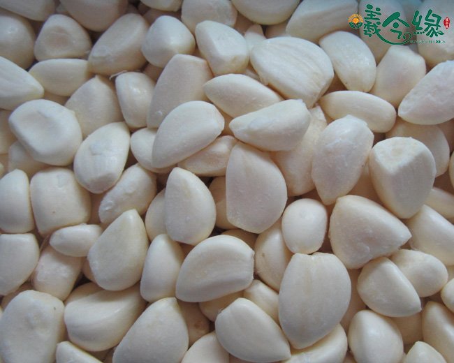 Frozen garlic clove