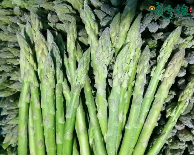 Frozen green asparagus